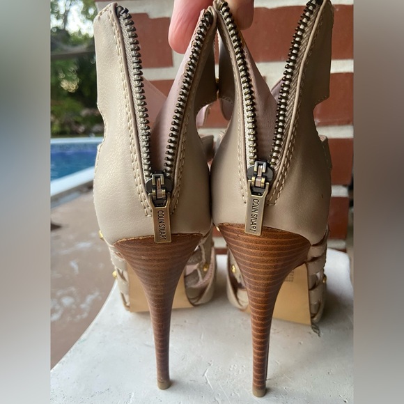 BEIGE CREAM GOLD STRAPPY GLADIATOR SANDALS — SIZE 8.5 - Picture 7 of 17
